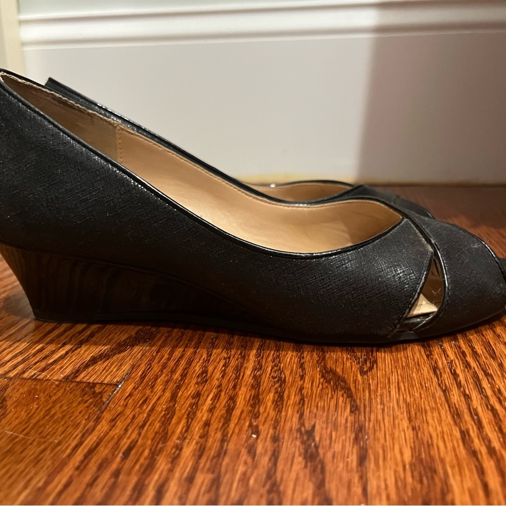 Abellla open, toe wedges